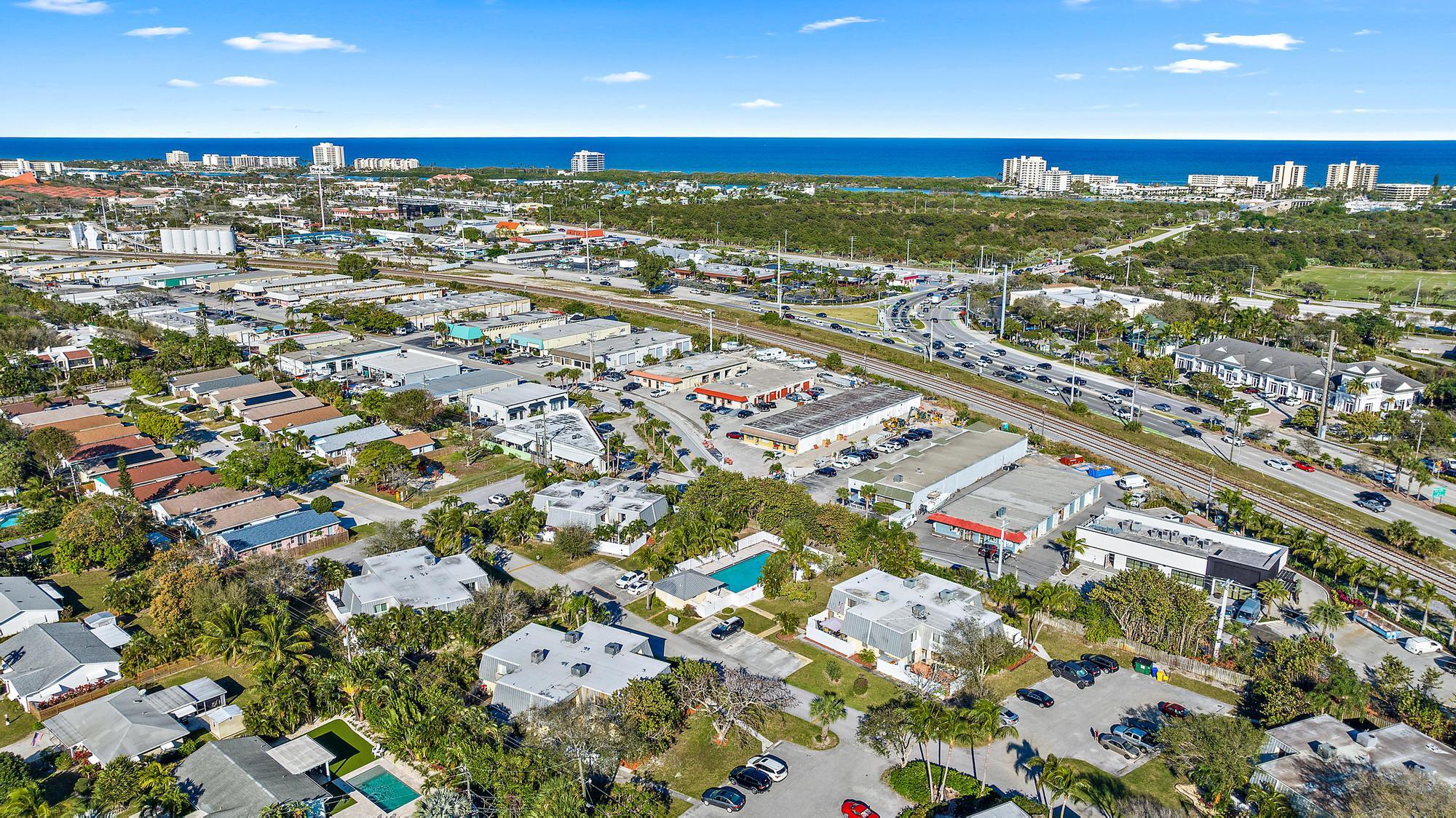 141 East Riverside Drive, Unit 11B Jupiter, FL 33469 - Photo 25 of 29 Aerial View