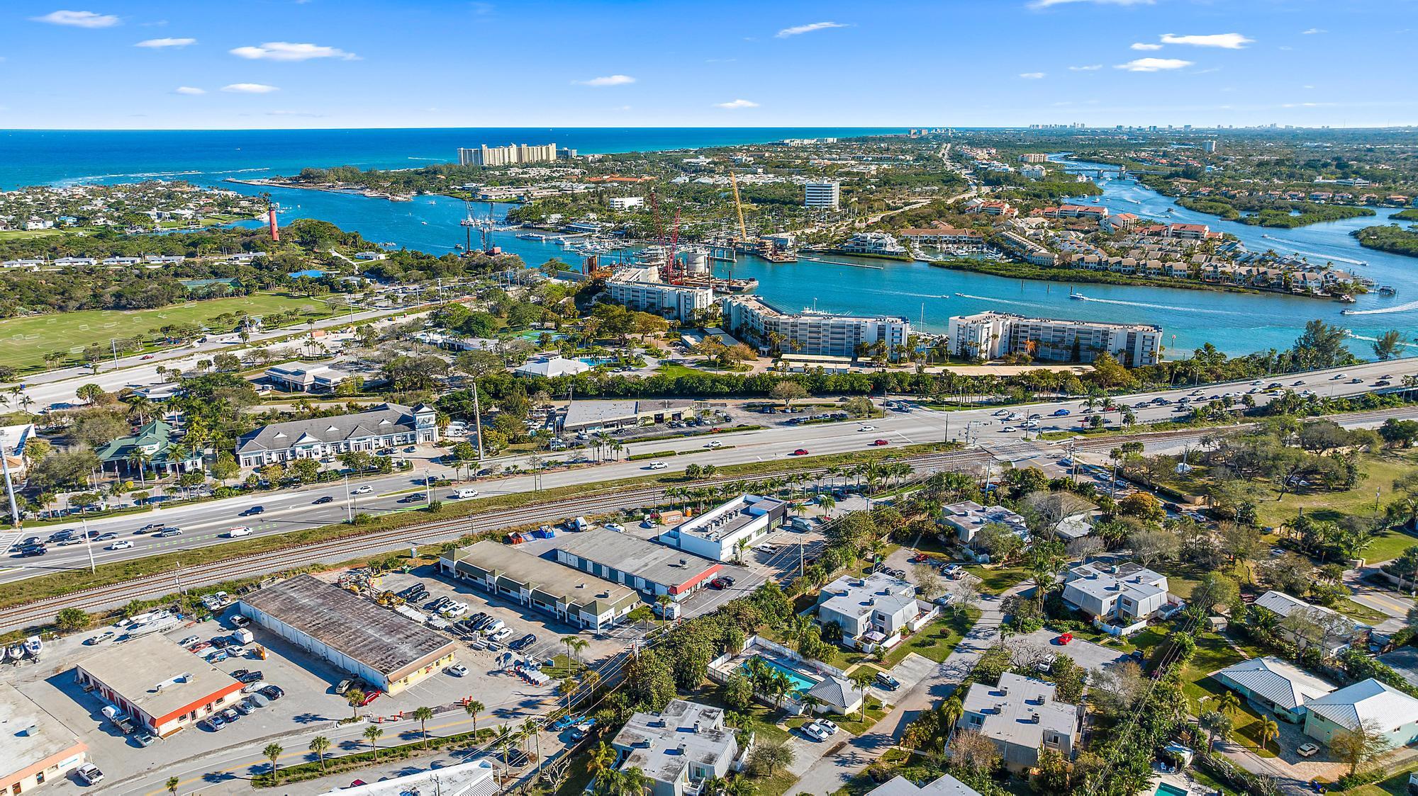 141 East Riverside Drive, Unit 11B Jupiter, FL 33469 - Photo 26 of 29 Aerial View