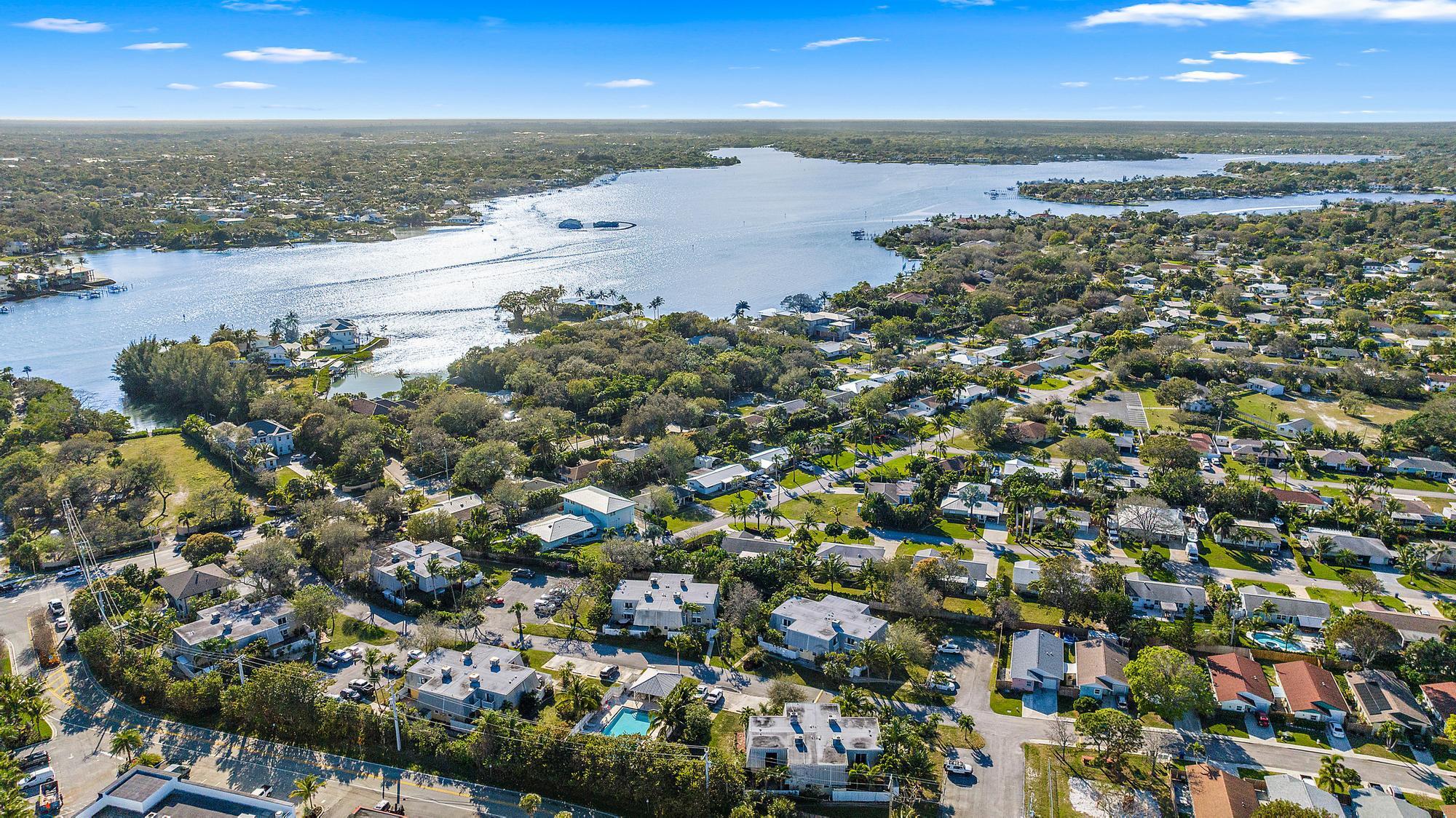 141 East Riverside Drive, Unit 11B Jupiter, FL 33469 - Photo 29 of 29 Aerial View