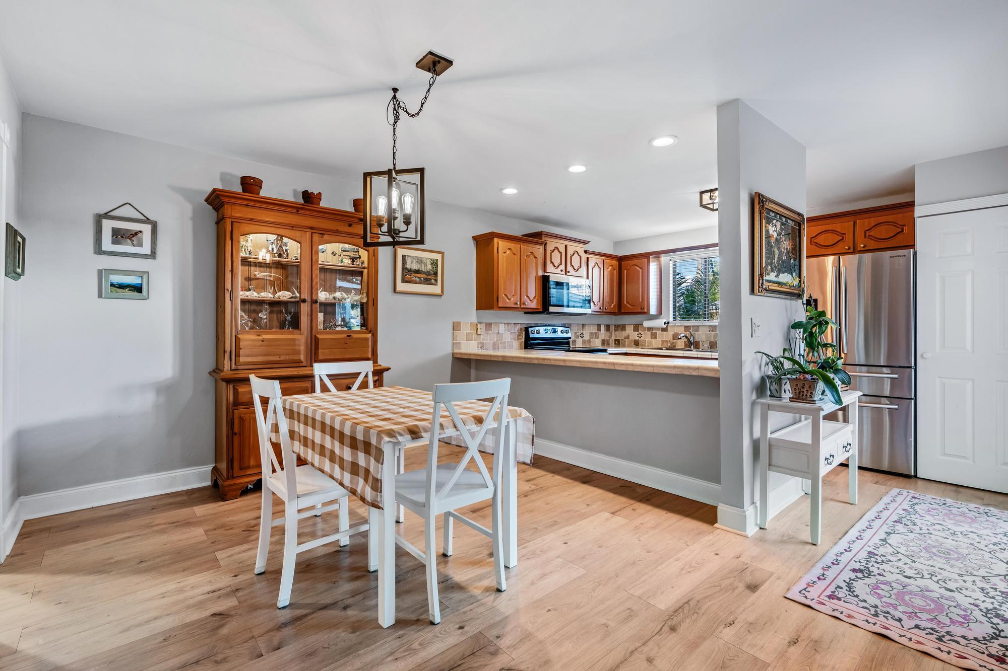 141 East Riverside Drive, Unit 11B Jupiter, FL 33469 - Photo 8 of 29 Kitchen