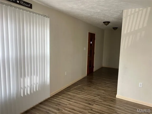 $124,900 | 312 School Street, Wilsonville, IL 62093