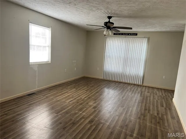 $124,900 | 312 School Street, Wilsonville, IL 62093