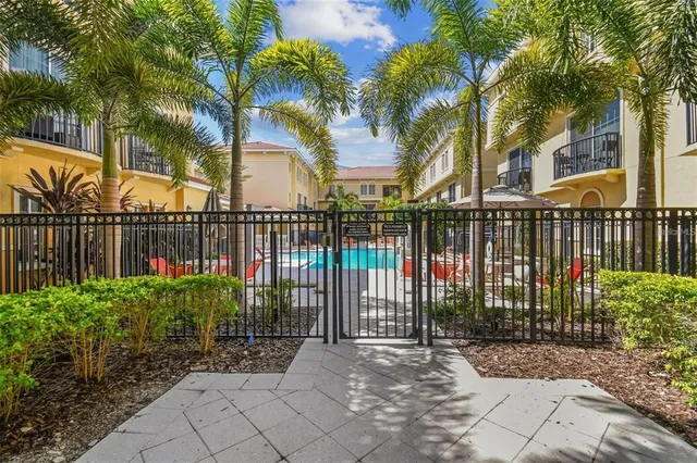 $399,900 | 113 South Sherrill Street, Unit 113, Tampa, FL 33609