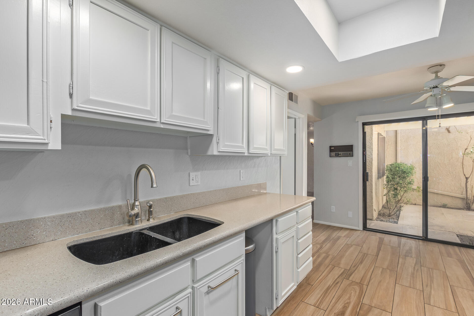 5100 North Miller Road, Unit 8 Scottsdale, AZ 85250 - Photo 13 of 44 13 - Miller