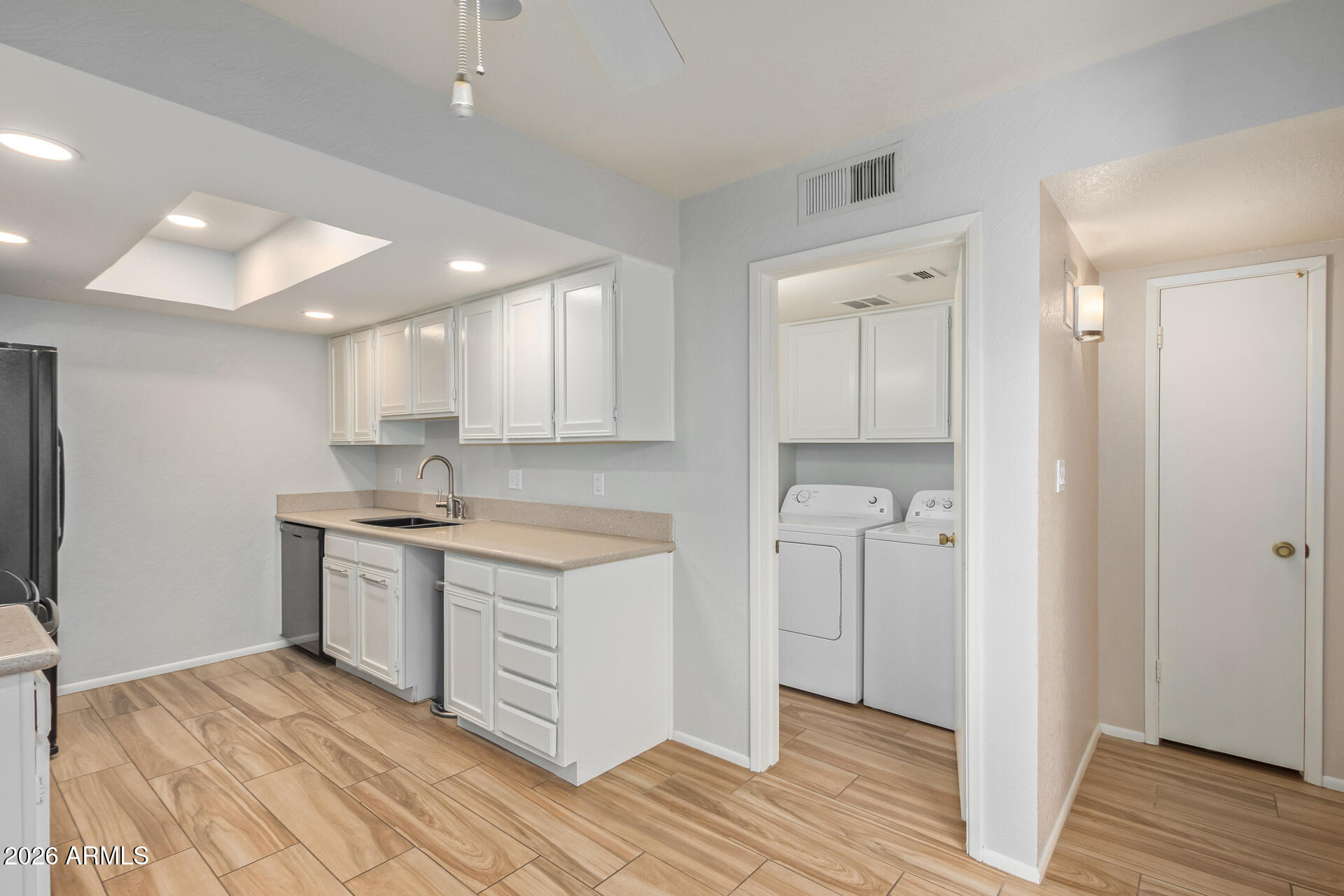 5100 North Miller Road, Unit 8 Scottsdale, AZ 85250 - Photo 15 of 44 15 - Miller