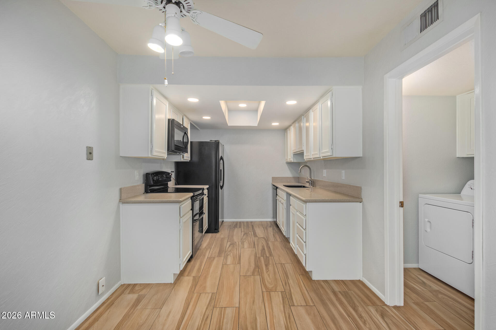 5100 North Miller Road, Unit 8 Scottsdale, AZ 85250 - Photo 19 of 44 18 - Miller