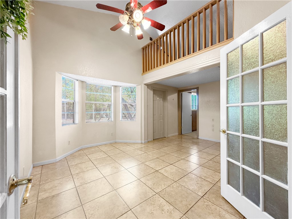 910 Twite Circle Corpus Christi, TX 78418 - Photo 19 of 40 a view of an empty room with a window