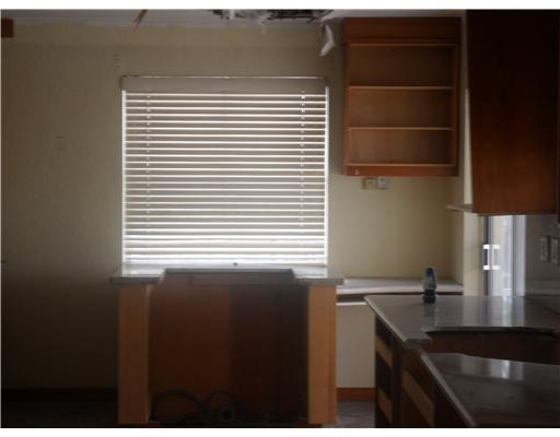 4731 West Park Road Hollywood, FL 33021 - Photo 7 of 21 Kitchen