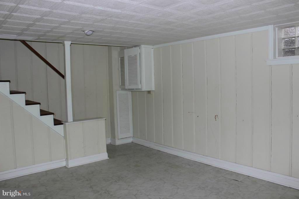 169 Cherrydell Road Catonsville, MD 21228 - Photo 13 of 20 Interior (General)