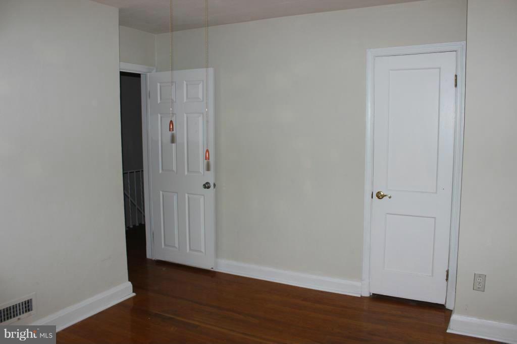 169 Cherrydell Road Catonsville, MD 21228 - Photo 17 of 20 Interior (General)