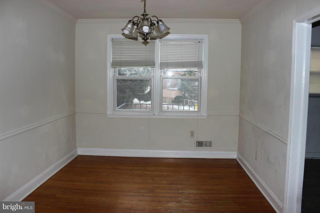 169 Cherrydell Road Catonsville, MD 21228 - Photo 6 of 20 Interior (General)