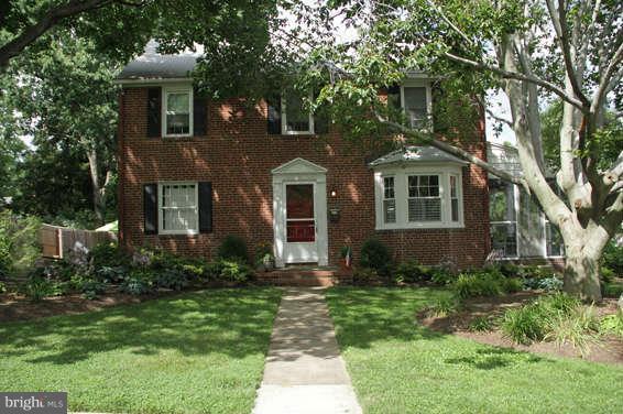 113 Birchwood Road Baltimore, MD 21228 - Photo 3 of 28 Exterior Front