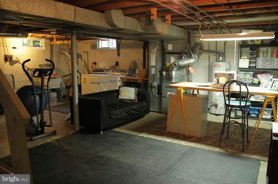 113 Birchwood Road Baltimore, MD 21228 - Photo 22 of 28 Basement