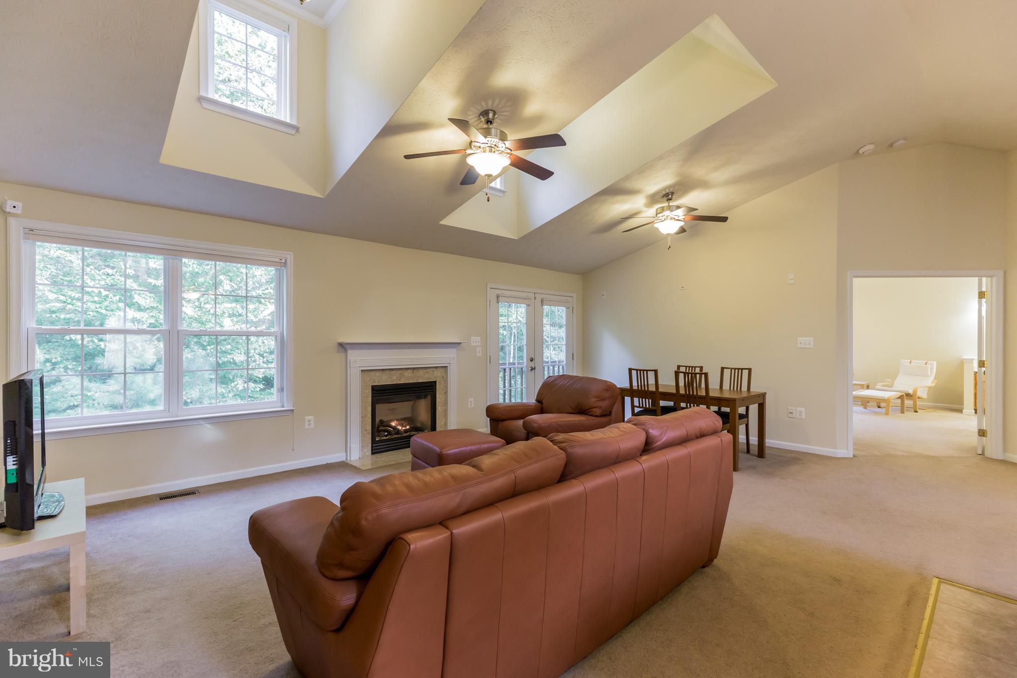 26734 Three Notch Road Mechanicsville, MD 20659 - Photo 6 of 30 Living Room