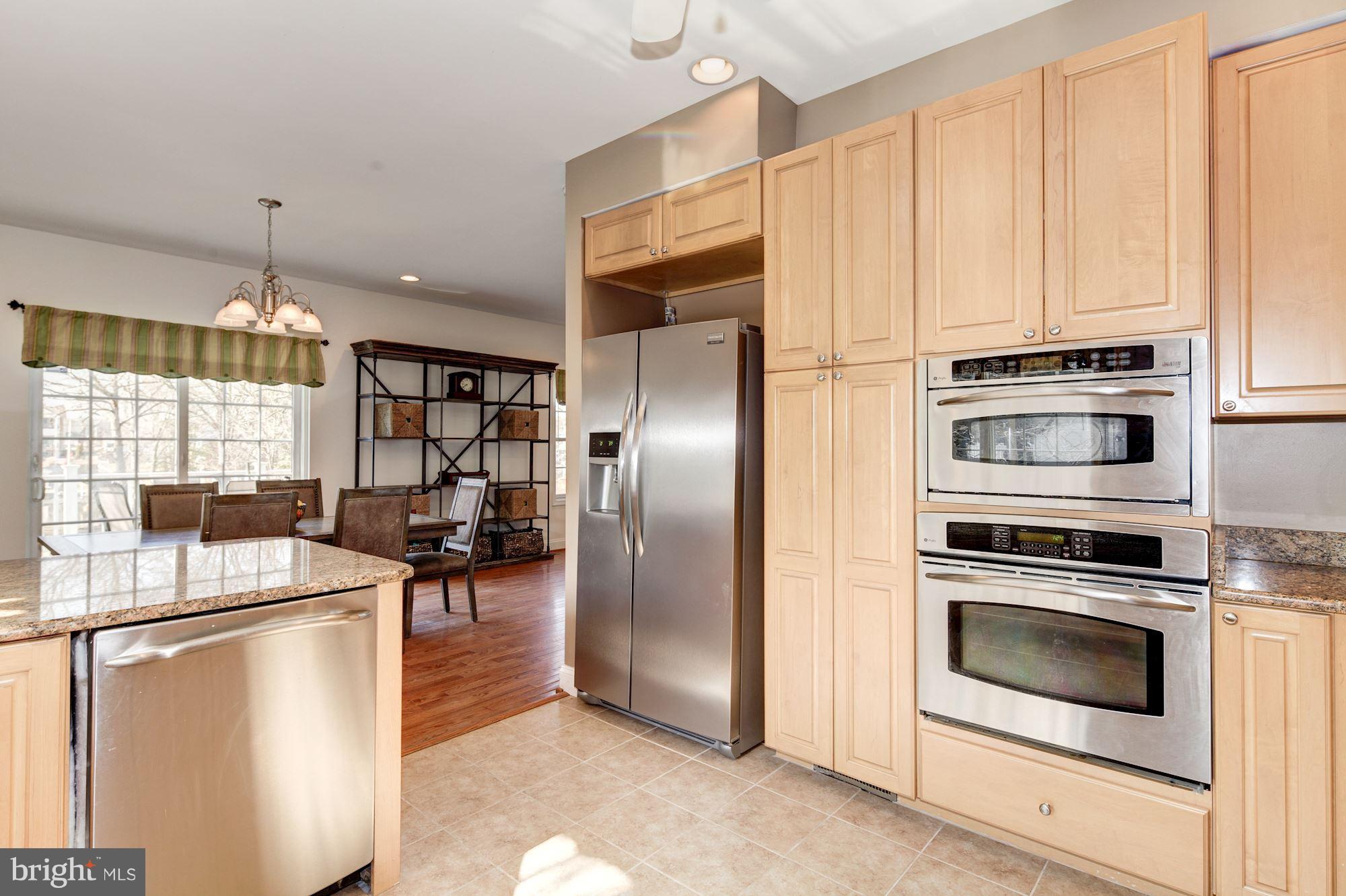 7746 West Shore Road Pasadena, MD 21122 - Photo 11 of 30 Kitchen