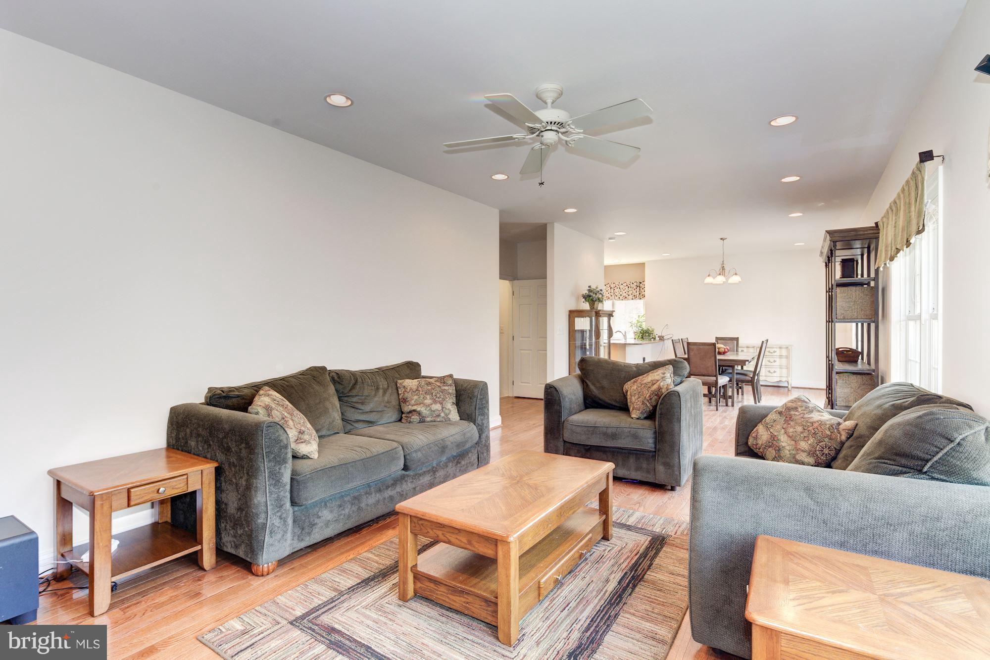 7746 West Shore Road Pasadena, MD 21122 - Photo 6 of 30 Family Room