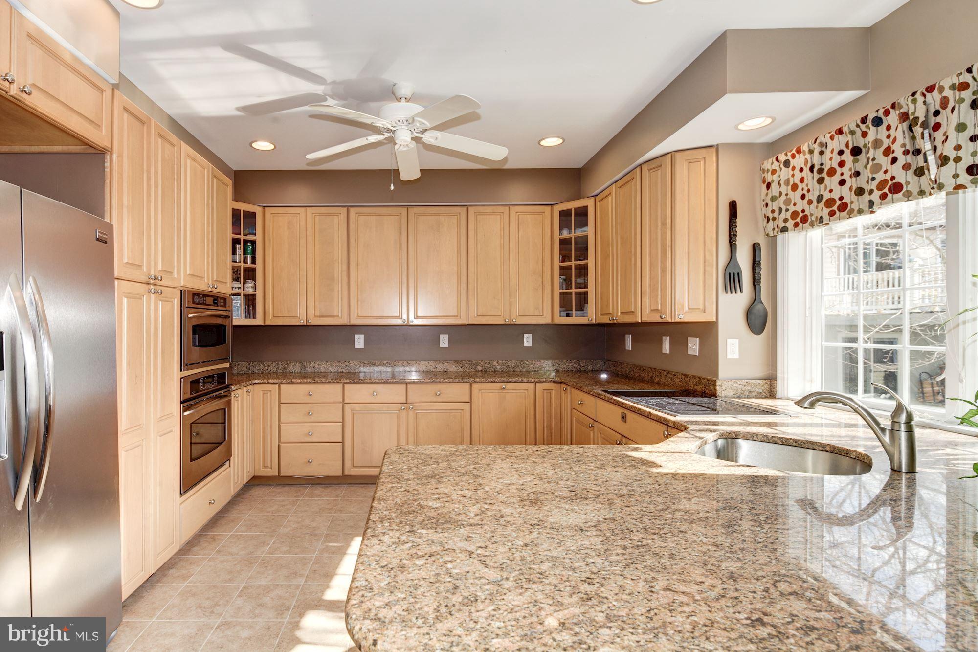 7746 West Shore Road Pasadena, MD 21122 - Photo 9 of 30 Kitchen