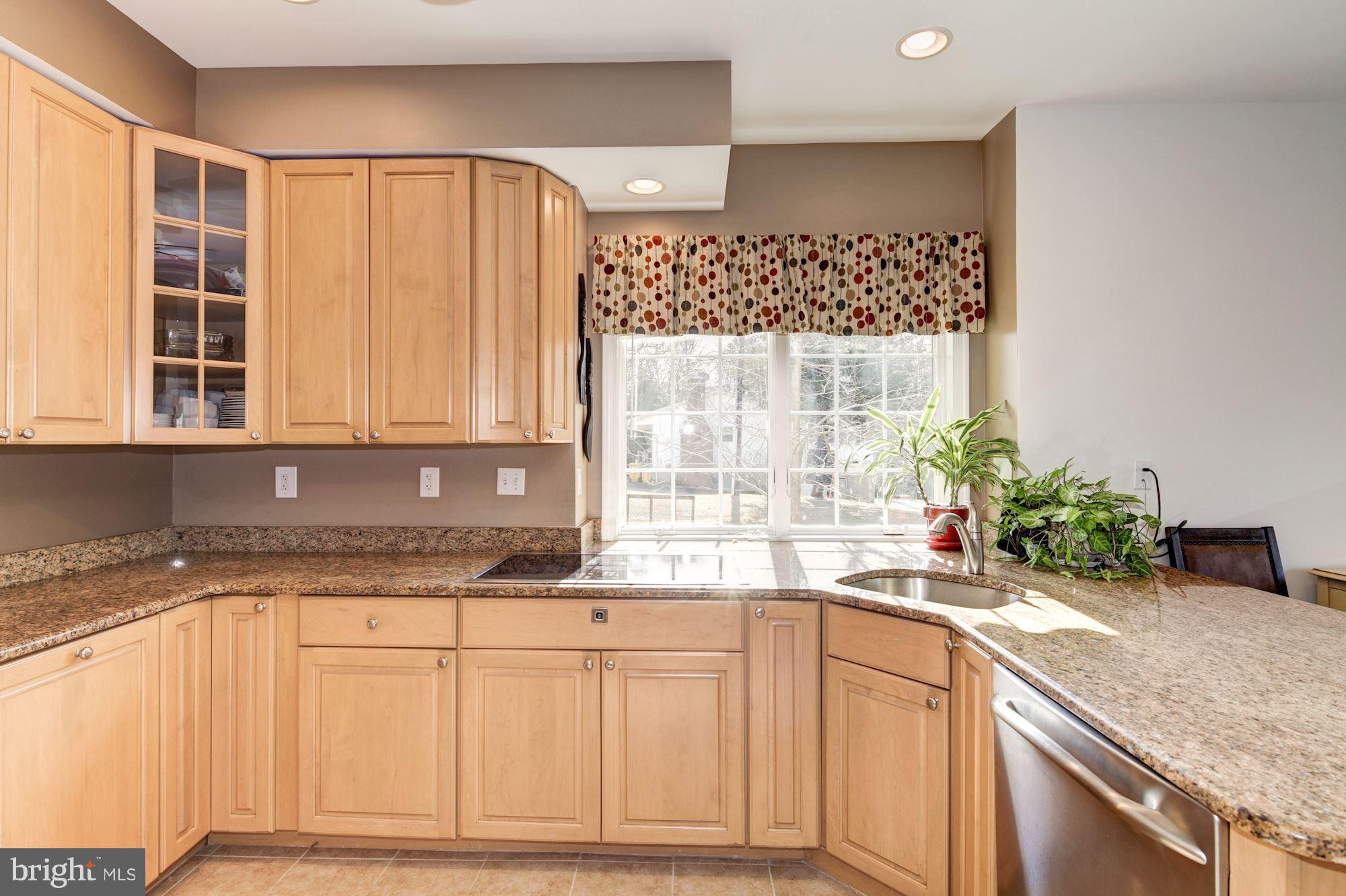 7746 West Shore Road Pasadena, MD 21122 - Photo 10 of 30 Kitchen