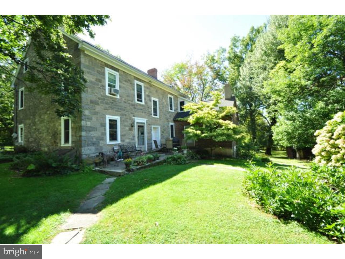 2729 Redington Road Hellertown, PA 18055 - Photo 23 of 25