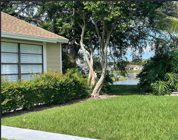 $330,000 | 406 Lakewood Court, Unit 4A, Jupiter, FL 33458