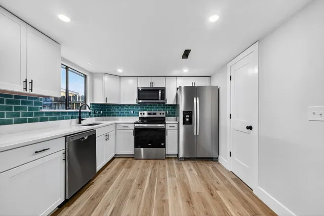 $2,425 | 2943 Cathedral Lane, Charleston, SC 29414