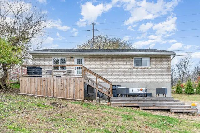 $305,000 | 21412 Georgetown Road, Lawrenceburg, IN 47025