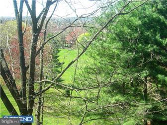 9 Nassau Circle Reading, PA 19607 - Photo 3 of 10 Gallery Image 3