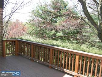 9 Nassau Circle Reading, PA 19607 - Photo 4 of 10 Gallery Image 4