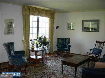 9 Nassau Circle Reading, PA 19607 - Photo 5 of 10 Gallery Image 5