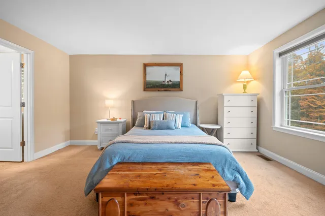 $699,000 | 4 Kennedy Circle, Brentwood, NH 03833