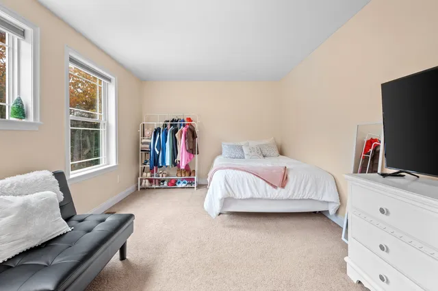 $699,000 | 4 Kennedy Circle, Brentwood, NH 03833