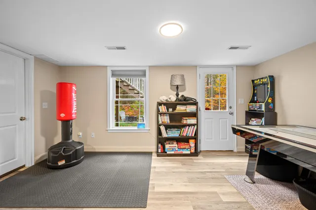 $699,000 | 4 Kennedy Circle, Brentwood, NH 03833