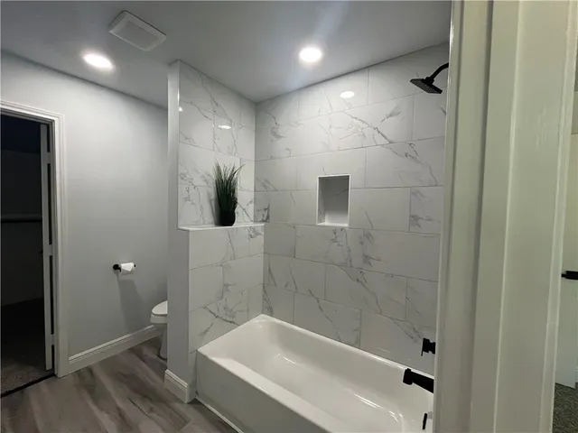 a bathroom with a bathtub