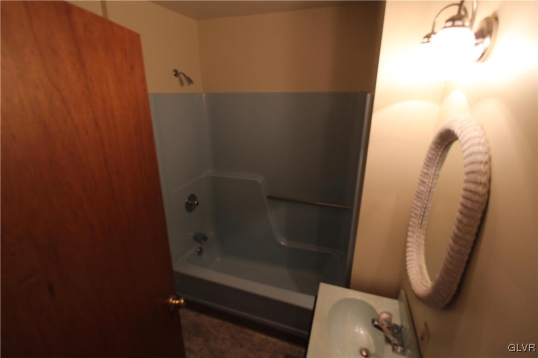 7262 Decatur Street New Tripoli, PA 18066 - Photo 26 of 29 Gallery Image 26
