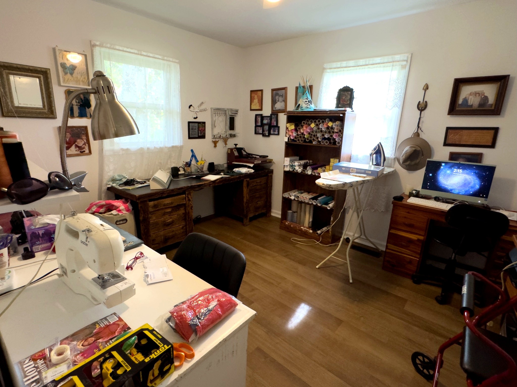 1344 Railroad Bed Road Collinwood, TN 38450 - Photo 12 of 40 a living room with furniture and a wooden floor