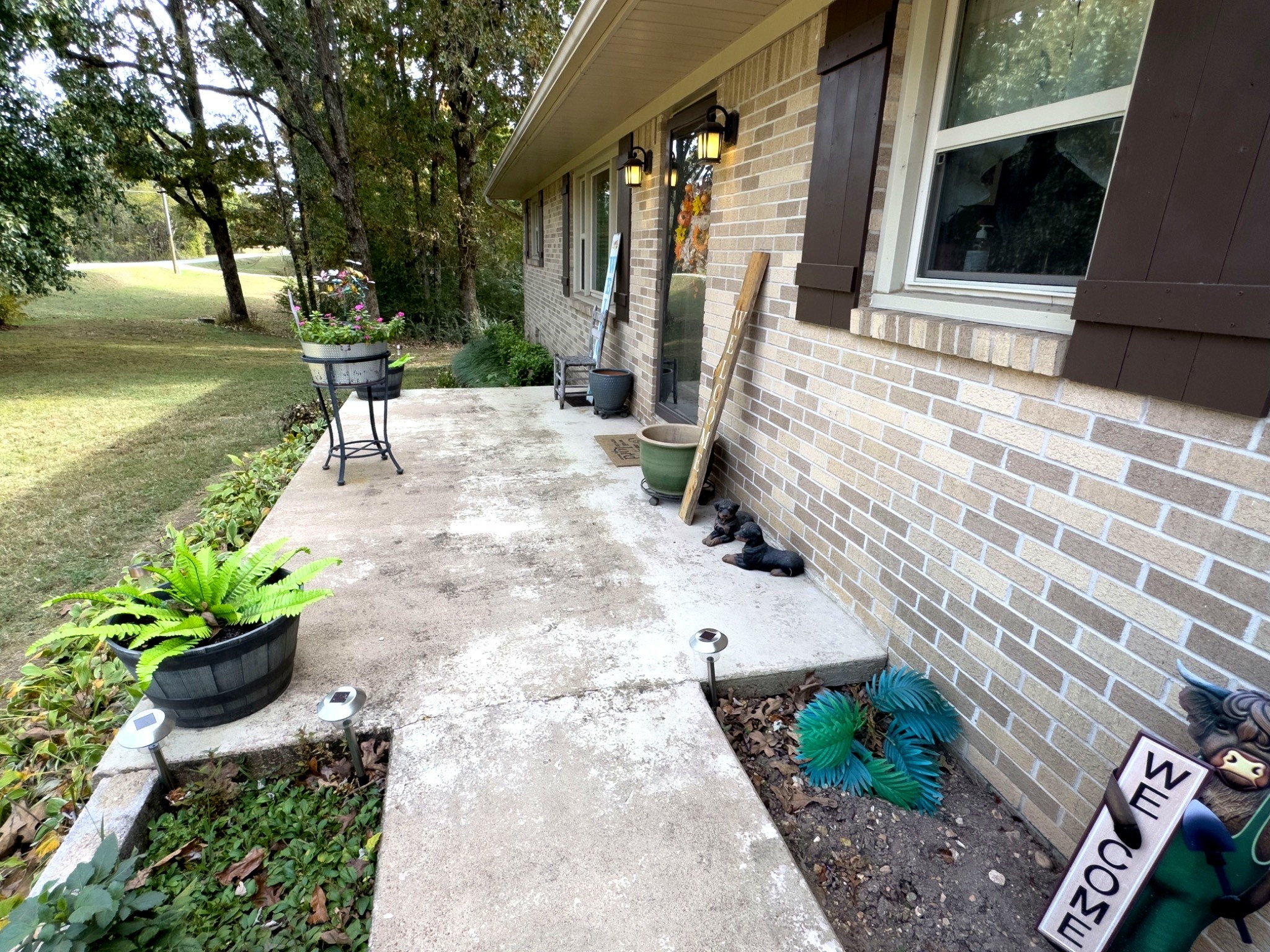 1344 Railroad Bed Road Collinwood, TN 38450 - Photo 26 of 40 a view of a backyard with sitting area