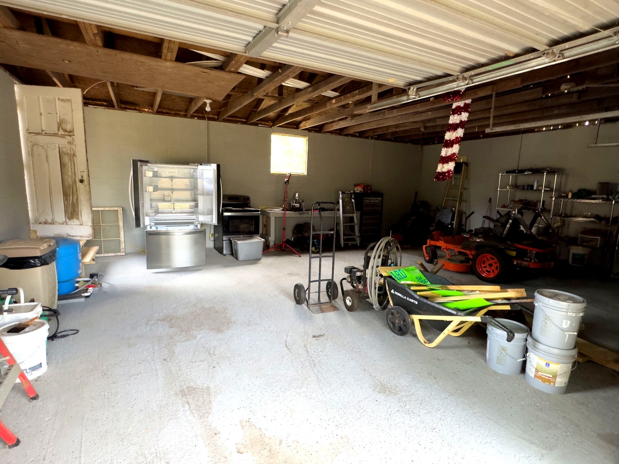 1344 Railroad Bed Road Collinwood, TN 38450 - Photo 5 of 40 a view of a room with gym equipment