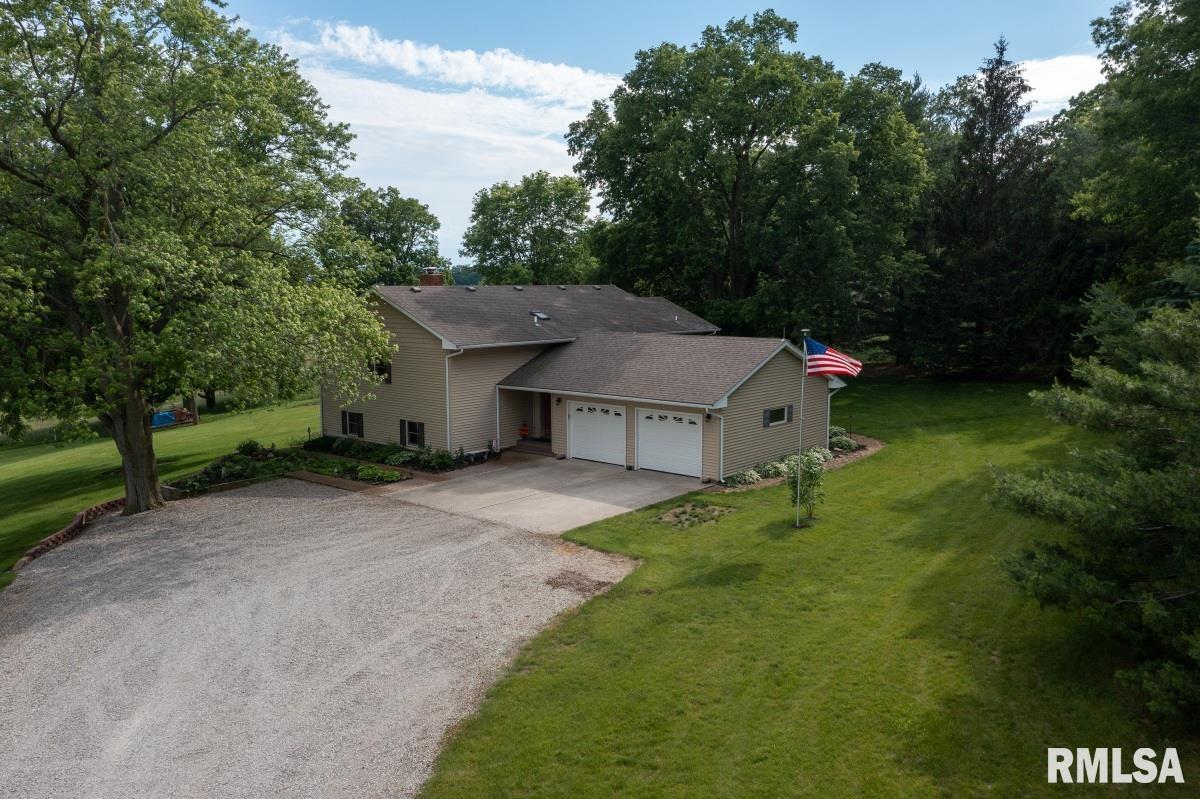 24613 Indian Point Avenue Athens, IL 62613 - Photo 19 of 50 Gallery Image 19