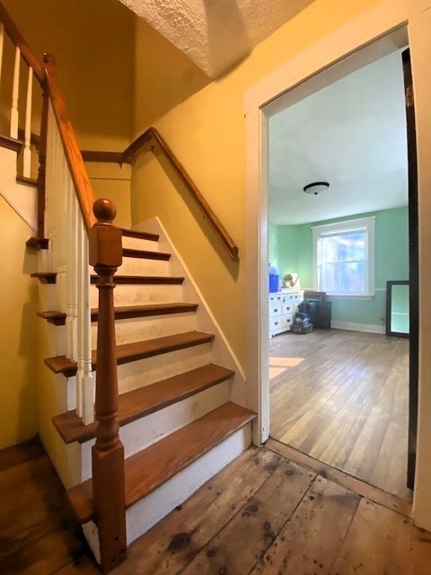 148 Ragged Hill Road Hubbardston, MA 01452 - Photo 14 of 37 Gallery Image 14