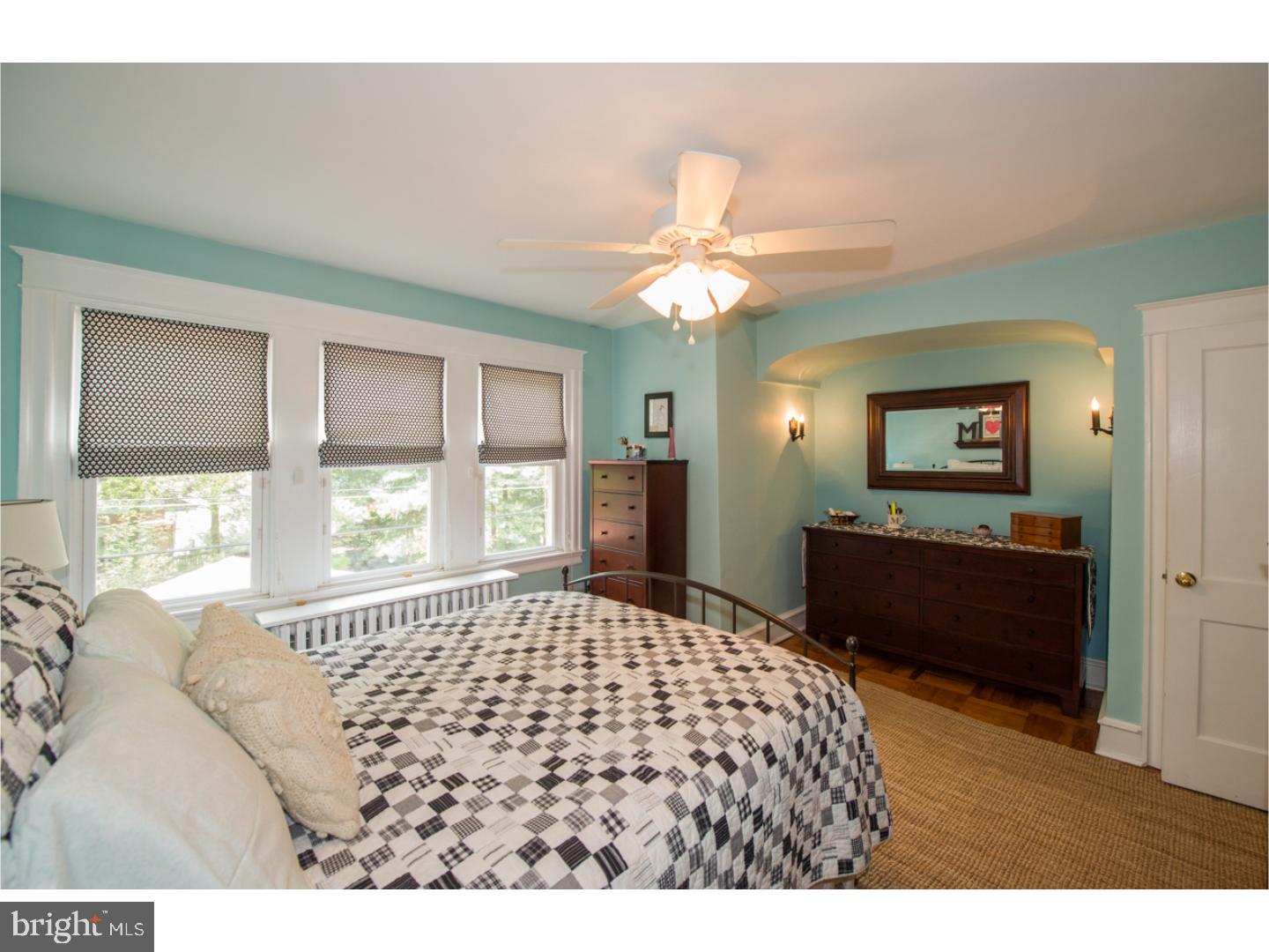 146 Roumfort Road Philadelphia, PA 19119 - Photo 11 of 18