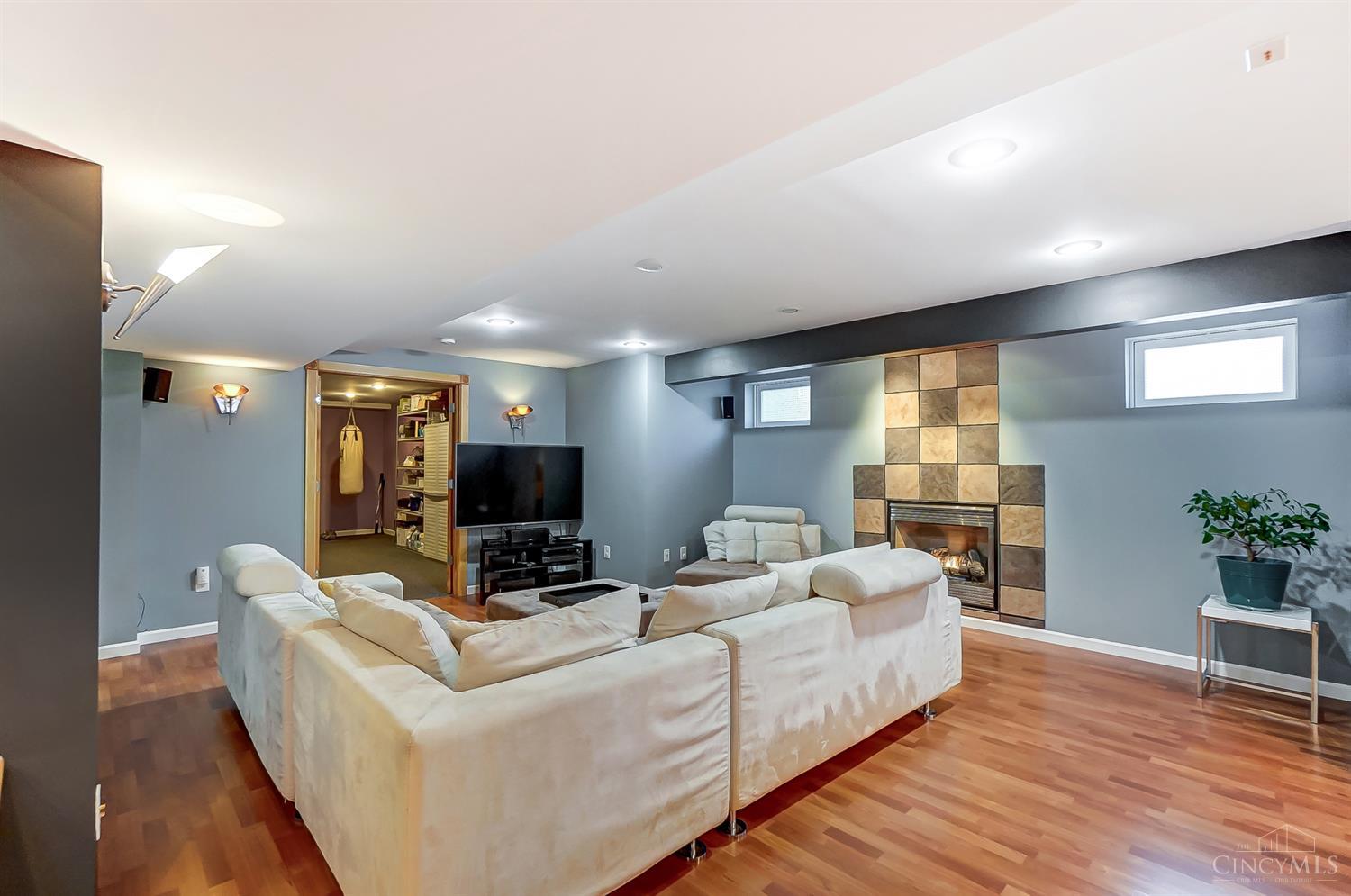 6847 Legacy Ridge Lane Cincinnati, OH 45248 - Photo 46 of 74 Gallery Image 46