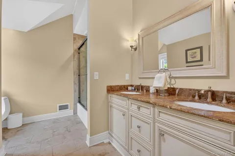 $1,350,000 | 75 Kensington Lane, Yorktown Heights, NY 10598