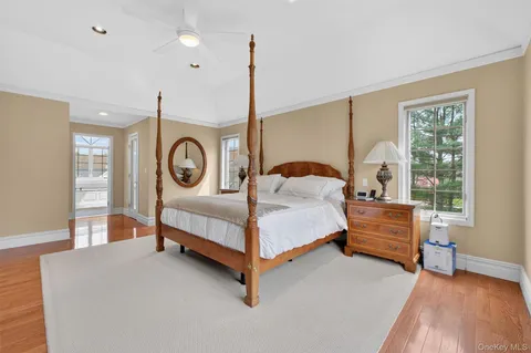 $1,350,000 | 75 Kensington Lane, Yorktown Heights, NY 10598