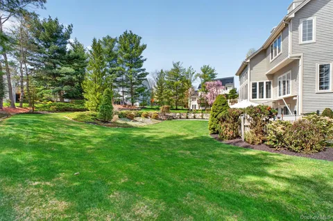 $1,350,000 | 75 Kensington Lane, Yorktown Heights, NY 10598