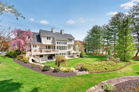 $1,350,000 | 75 Kensington Lane, Yorktown Heights, NY 10598