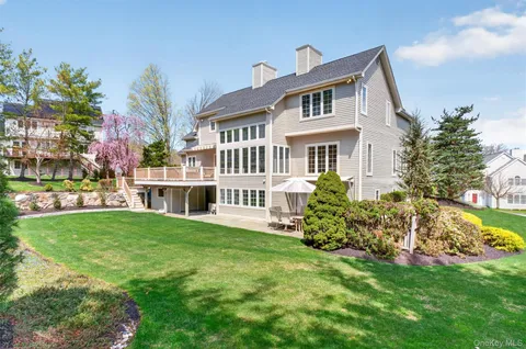 $1,350,000 | 75 Kensington Lane, Yorktown Heights, NY 10598