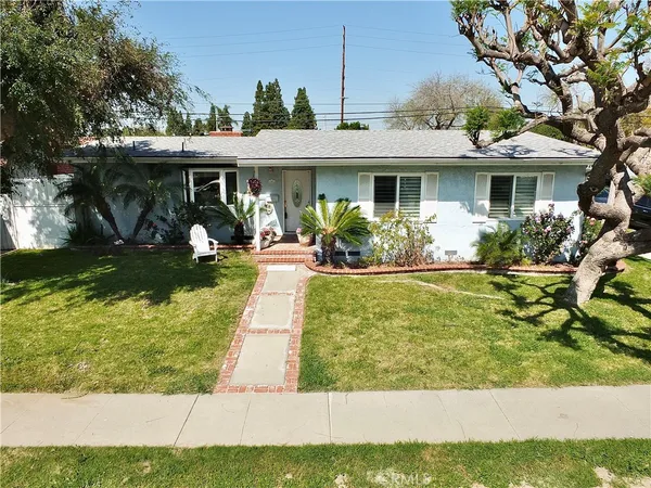 $995,000 | 6151 East Wentworth Street, Long Beach, CA 90815