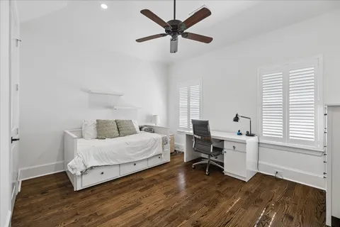 $899,000 | 1525 Early Lane, Houston, TX 77055