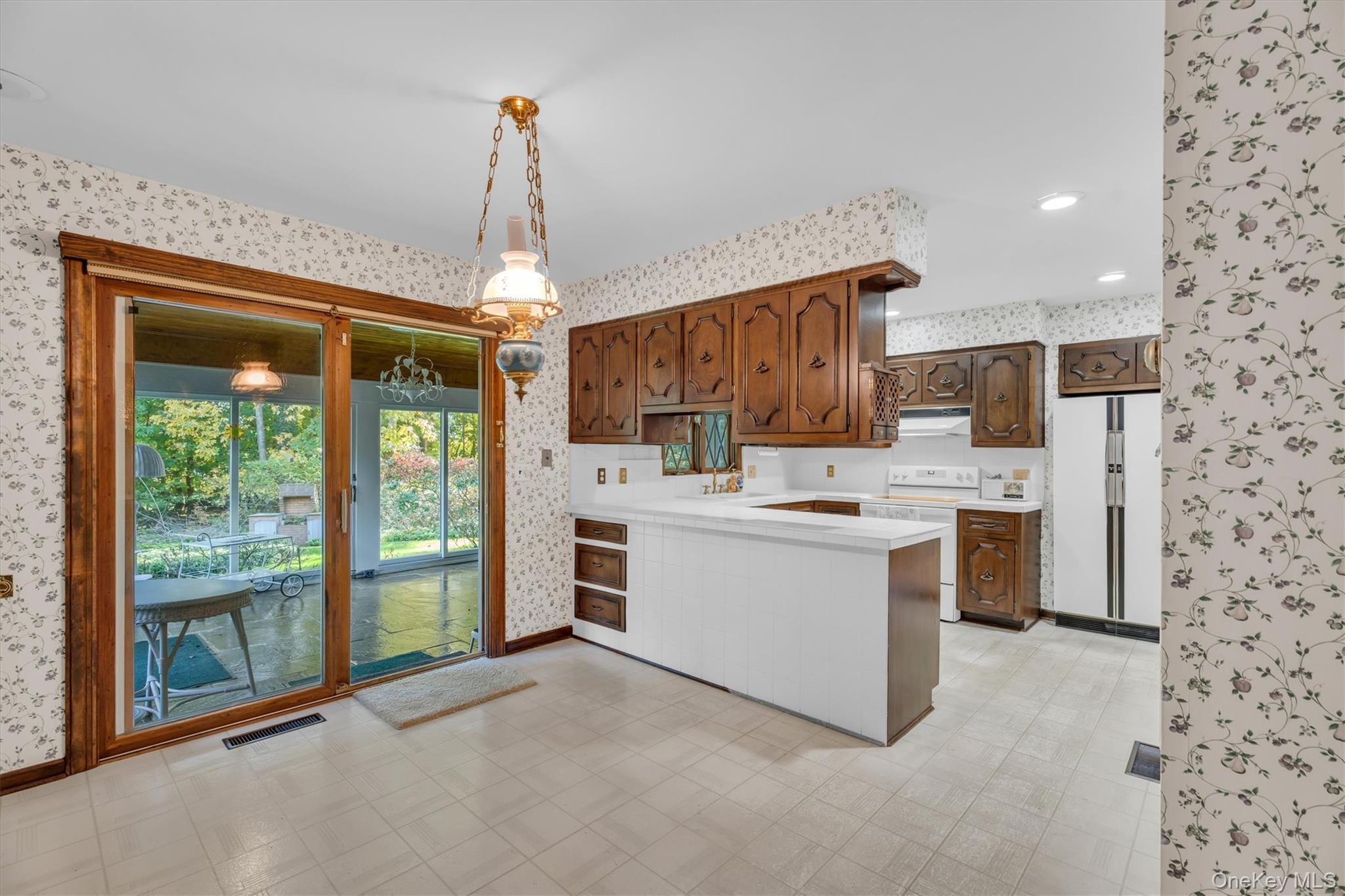 133 Old Field Road Setauket, NY 11733 - Photo 7 of 29