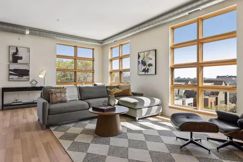 $495,000 | 2845 Colfax Avenue South, Unit W402, Minneapolis, MN 55408